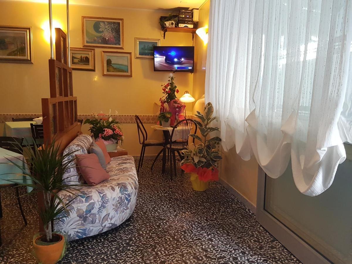Hotel Villa Ersilia Rimini B&B Extérieur photo
