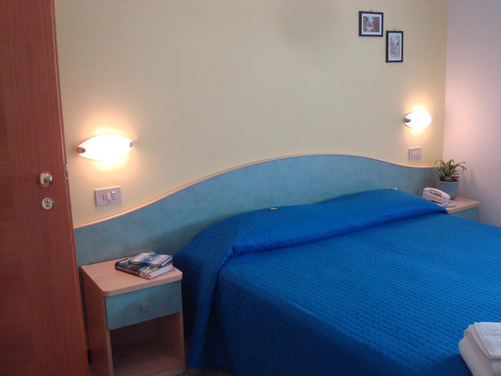 Hotel Villa Ersilia Rimini B&B Extérieur photo