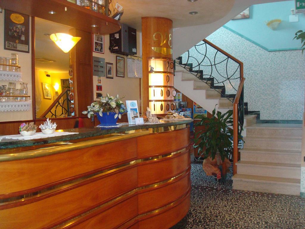 Hotel Villa Ersilia Rimini B&B Extérieur photo